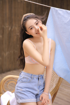 《女教师》电影